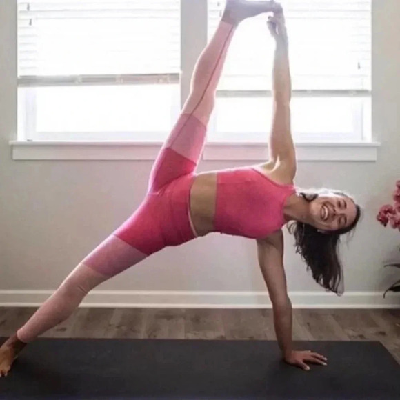 Outdoor Voices Pink Tri-Color 7/8 Spring Athletic Yoga Run Leggings Size: Small - Picture 7 of 11